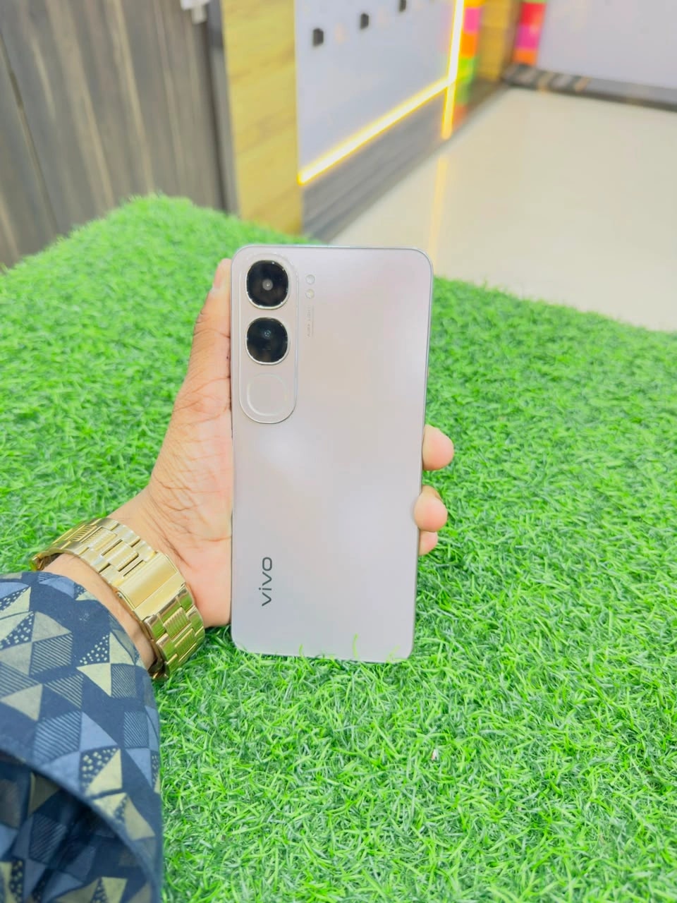 VIVO Y300