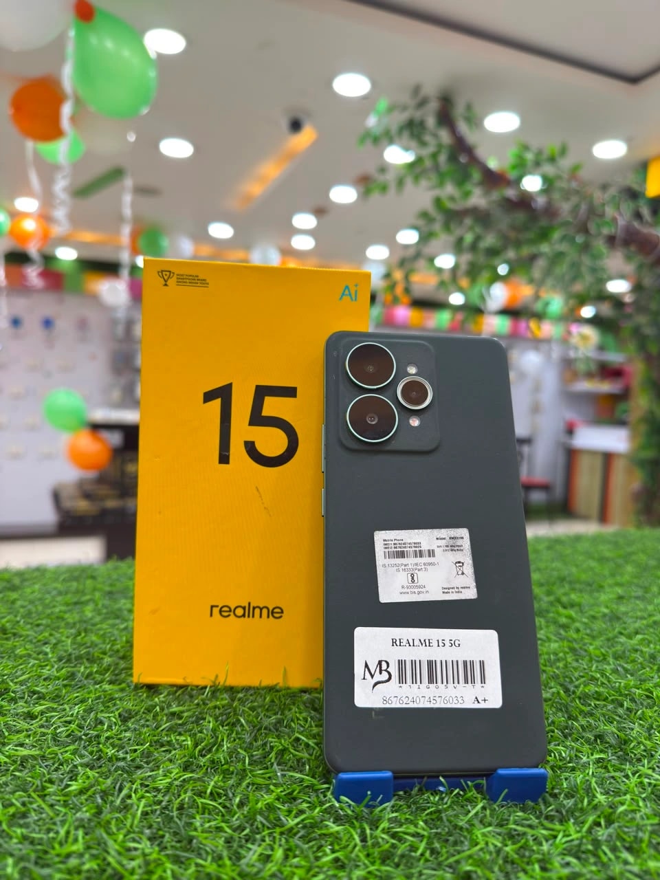 REALME 15